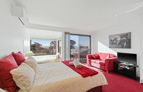 Newhaven Apartment | Moonlight Bay Accommodation