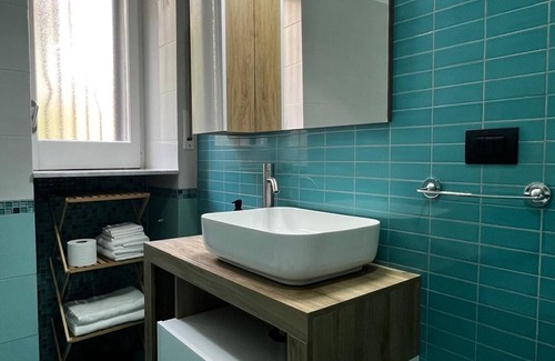 Cava de' Tirreni House | Moonlight Drive