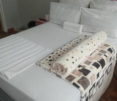Boksburg House | Moonlight Guesthouse - Boksburg