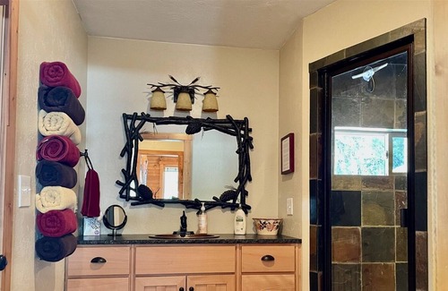 McCall House | Moonridge Hideaway River Access & Dog Friendly
