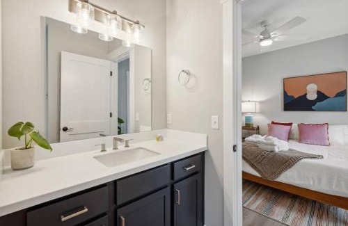 Olde Town Apartment | Moonrise at Bridge Collective