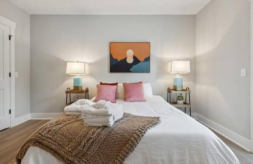 Olde Town Apartment | Moonrise at Bridge Collective