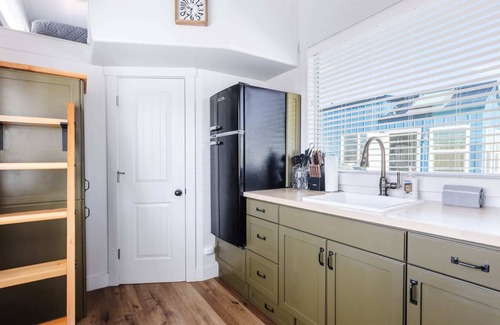 Apple Valley House | Moonrise Tiny Home Su