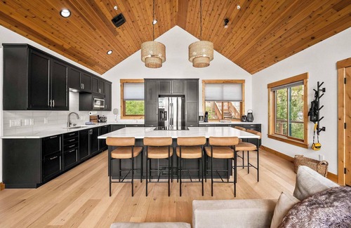 Worley House | Moonrise Trail Lodge | Incredible Views for Incredible Memories