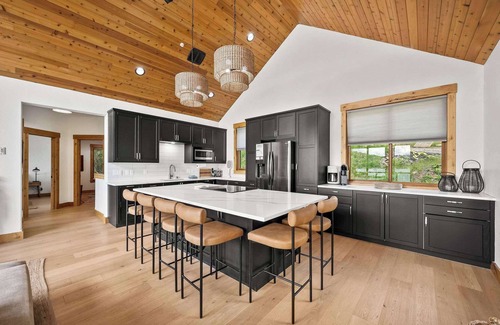 Worley House | Moonrise Trail Lodge | Incredible Views for Incredible Memories