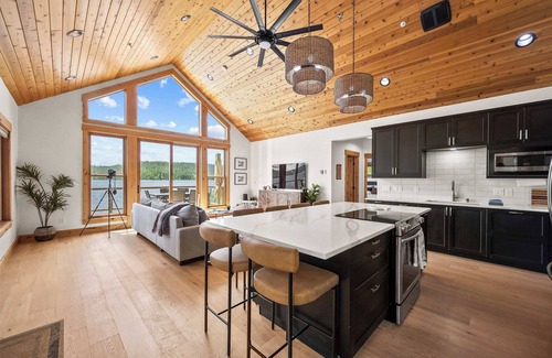 Worley House | Moonrise Trail Lodge | Incredible Views for Incredible Memories