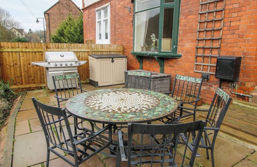 Coalbrookdale Cottage | MOONRIVER, pet friendly, with a garden in Ironbridge