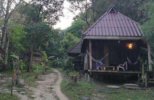Ranong Ski Chalet | Moonshine Phayam beach resort & restaurant