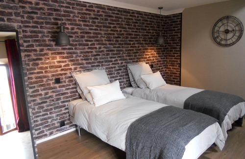 Mareuil-le-Port Hotel | Moonstone room "The Thousand and One Stones"