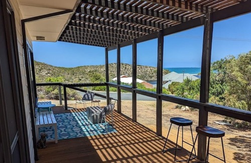 Guilderton House | Moore River & Ocean Views House