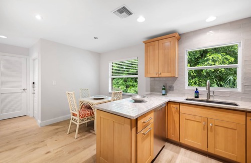 Central Naples Apartment | Moorings Condo with Private Beach Access, 2nd floor Unit, Western Exposure