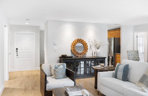 Central Naples Apartment | Moorings Condo with Private Beach Access, 2nd floor Unit, Western Exposure