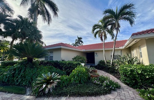 Moorings House | Moorings golf course! Southern exposure home