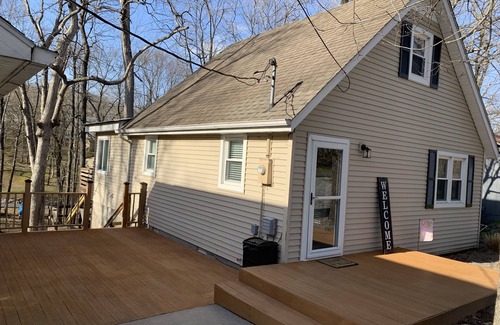 Gilbertsville House | Moors Resort location 3 Bedroom House w/Patio Dock and room for trailer parking