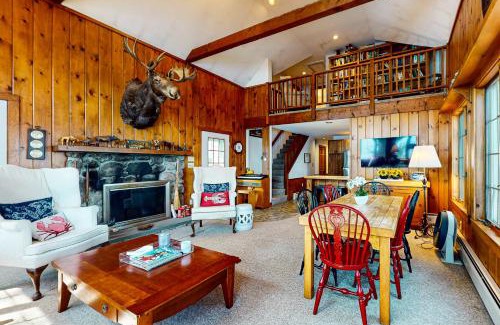 South Casco House | Moose Haven