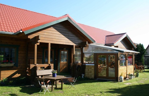 Ueckeritz Apartment | Moose House - Finnish Log House & Round Log House