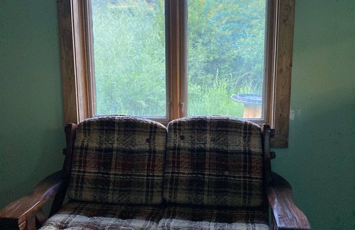Somerset Cabin | Moose Landing Cabin - Leave Lovers Retreat on River on Kebler Pass