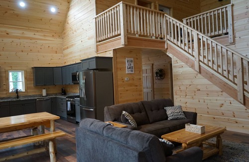 Beaver Cove Cabin | Moose Lodge - Water Access on Moosehead Lake!