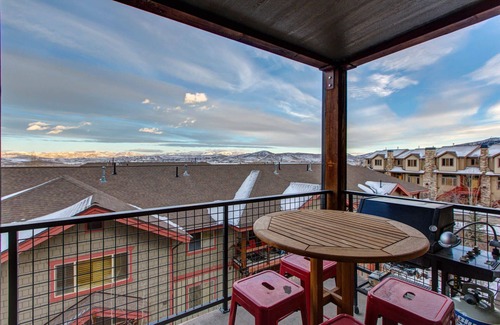 Bear Hollow Village Condo | Moose Mgmt at Bear Hollow 2308: HotTub-Pool-Elevator access-Free Shuttle