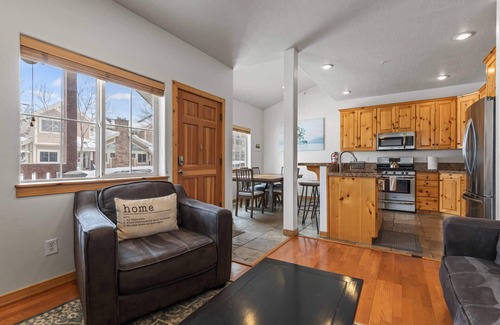 Bear Hollow Village House | Moose Mgmt at Bear Hollow 5519: King bed-Reliable WiFi-AC-Pvt Hot Tub-Parking
