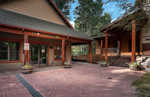 Driggs Condo | Moose Retreat: Aspen Groves, Patio, Hot Tub, Near Grand Targhee