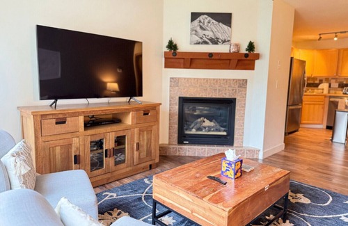 Big Sky Condo | Moose Ridge Retreat - walkable to Big Sky Resort