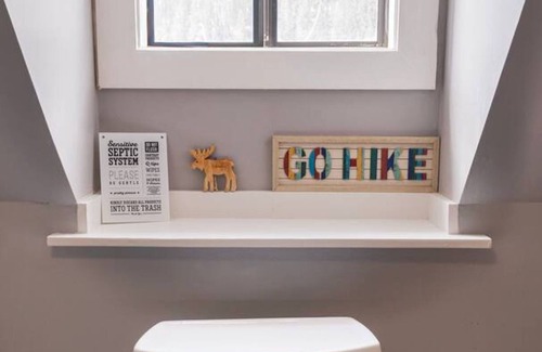 Silverton Apartment | Moose Room Rustic Colorado Lodge Escape