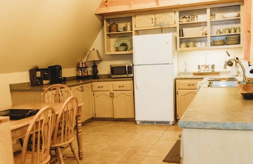 Winrock Cabin | Moosehead Lodge, A-Frame, Petit Jean State Park in Arkansas