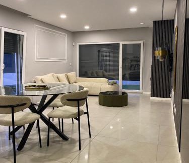 Seixal Apartment | Moradia com piscina aquecida