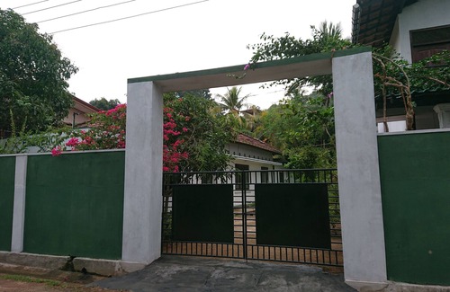 Unawatuna Villa | More Attractive wonderful 1950 mid-century home with another newly built house
