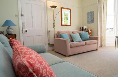 Tan-y-groes House | Morfan Tresaith