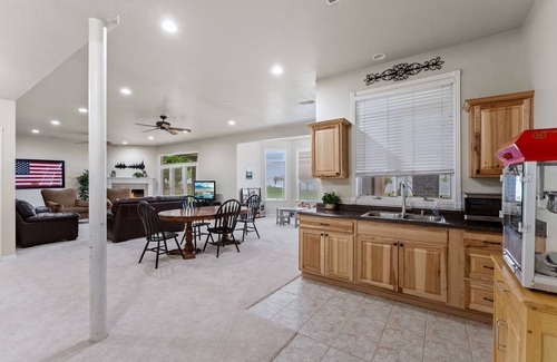 Morgan County House | Morgan View Manor W/9 Bedrooms