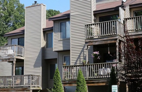 Cheat Lake House | Morgantown 2BR with Mountain View