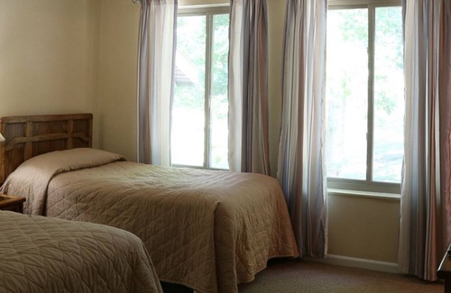 Cheat Lake House | Morgantown 2BR with Stunning Views