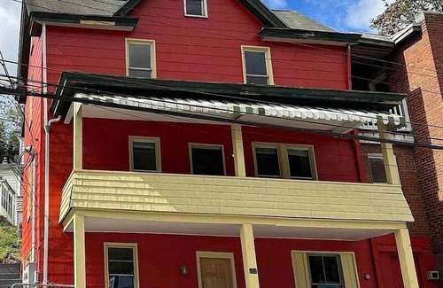 Morgantown Apartment | Morgantown hideaway Unit 2