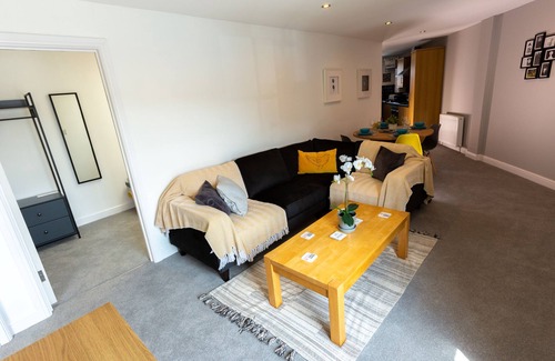 Abergavenny Apartment | Moriarty 2 Bed Apartment