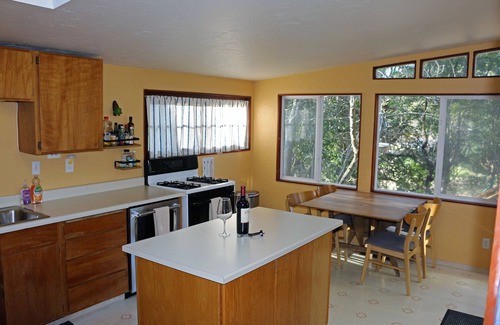 Healdsburg House | Morning Dew-A Riverfront Healdsburg Home