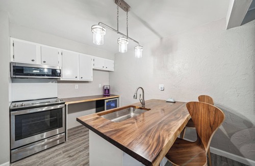 Stillwater Apartment | Morning Glory Apt - Charming Accessible 3 Bedroom
