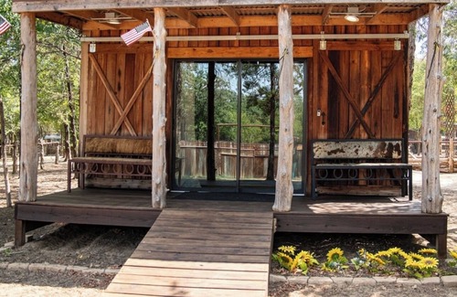 Valley View Cabin | Morning Star - explore your wild side at Oak Meadow Ranch