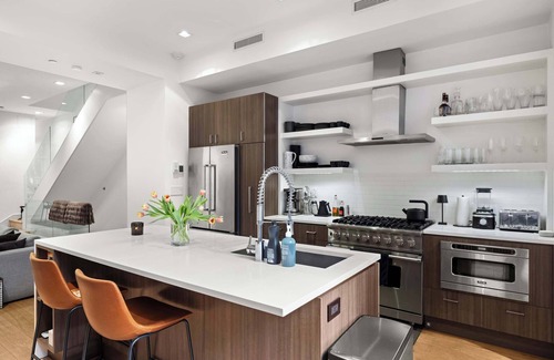 Manhattan Valley House | Morningside Manor by RoveTravel |Upper Westside TH