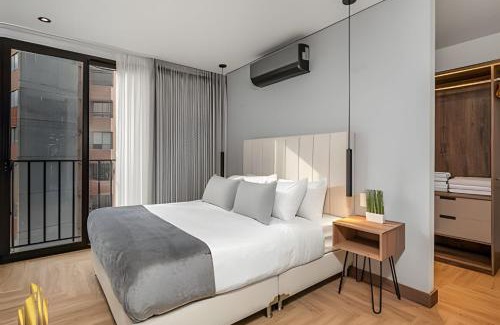 La Florida Apartment | Morph 1401 - Luxe & bright ap in Poblado with AC