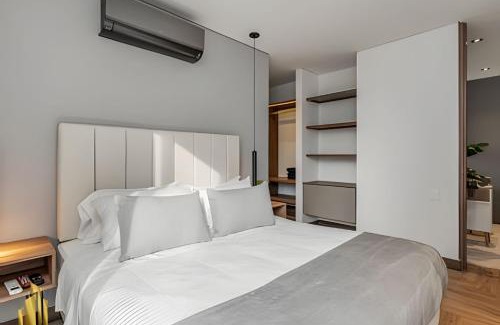 La Florida Apartment | Morph 1401 - Luxe & bright ap in Poblado with AC