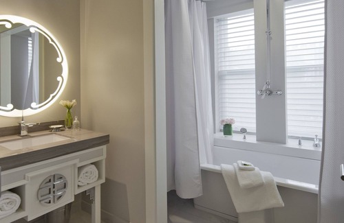 Mount Vernon Square Hotel | Morrison Clark Historic Inn