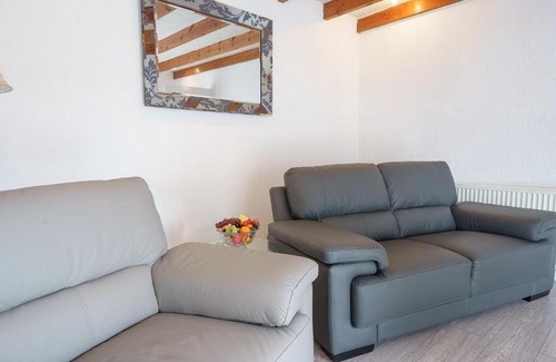 Thornhill House | Morton Cottage