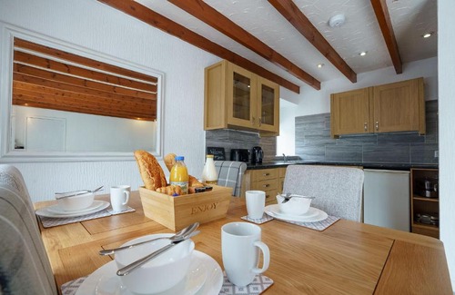 Thornhill House | Morton Cottage