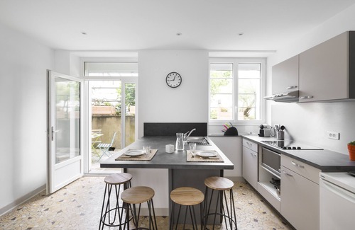 Salorges - Sainte-Anne Apartment | MOSAIK, Charmant appartement Nantais