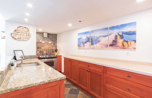 Whistler Village Apartment | Moscato-Ski-In/Ski-Out (A Condo at Carleton Lodge)