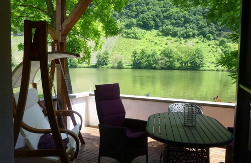 Traben-Trarbach Apartment | Moselle-dream holiday apartment which no wish unfulfilled. 5 *