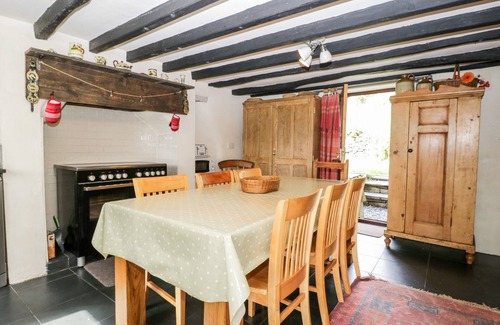 Broughton Mills Cottage | MOSS SIDE FARM COTTAGE, pet friendly in Broughton-In-Furness