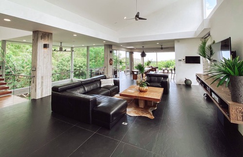 Downtown Honolulu House | Most Contemporary Estate in the heart of Honolulu Luxury Living